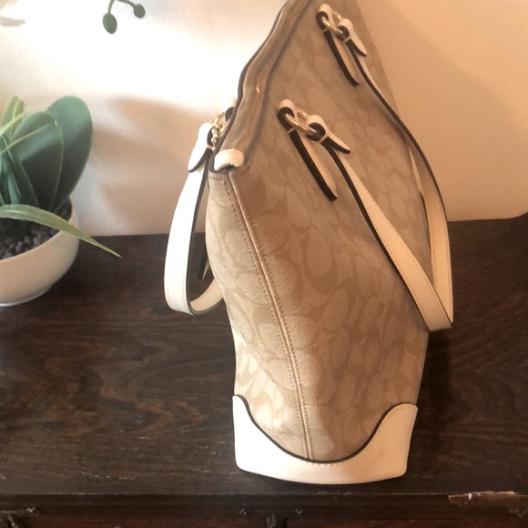 Coach Monogram Tote - Picture 3 of 6